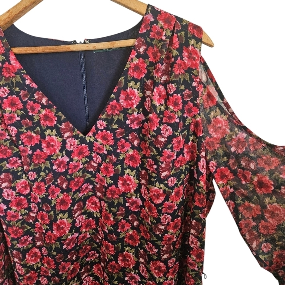 Beautiful Ralph Lauren Cold Shoulder Floral Dress, size 10 - Picture 5 of 6